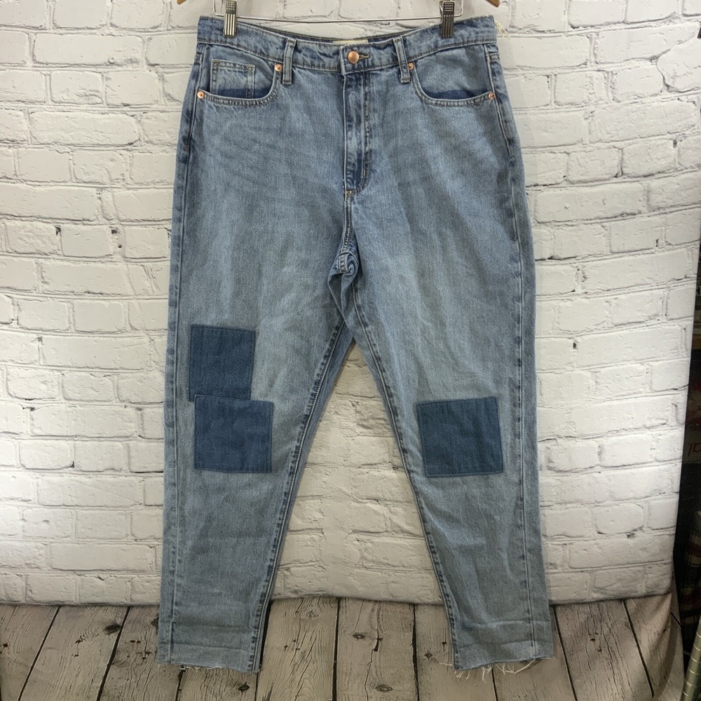 Universal Thread Boyfriend Jeans Womens Sz 8 Tapered Light Wash‎ NWT